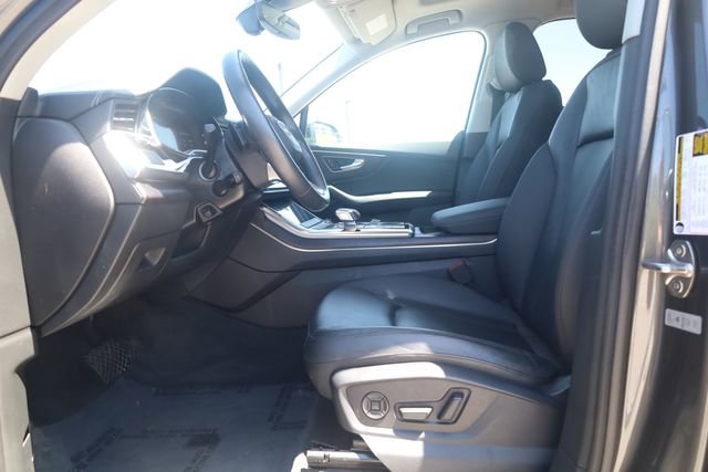 Used 2023 Audi Q7 2.0T Premium w/ Convenience Package AWD/4WD image 13