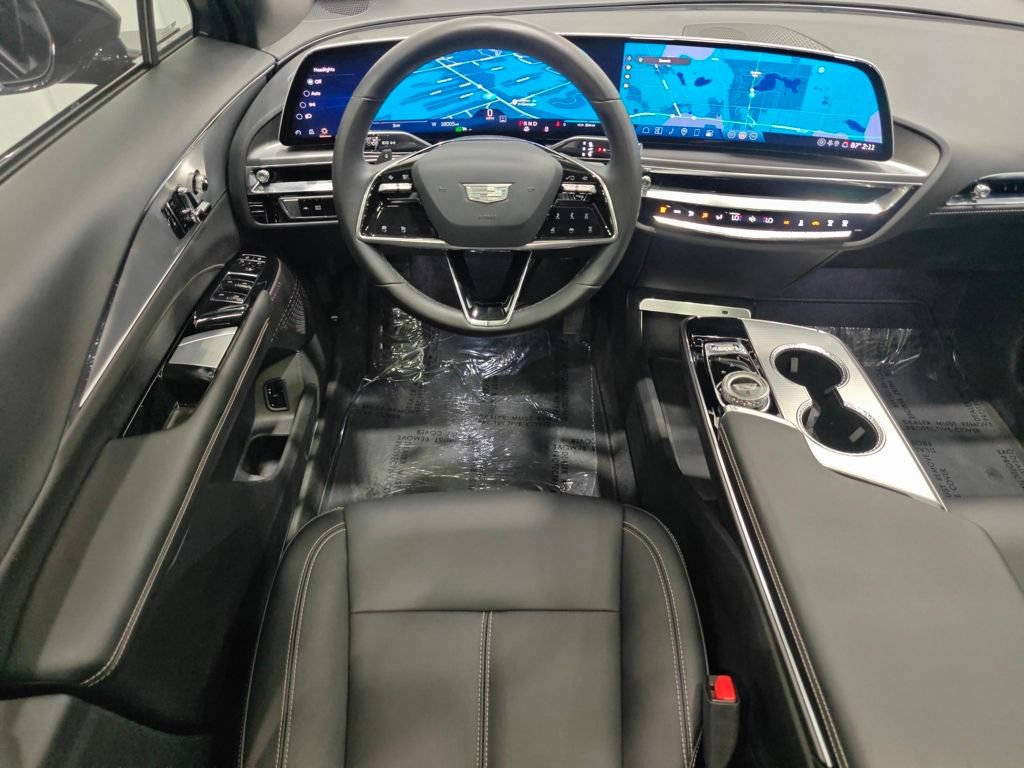 Used 2024 Cadillac Lyriq Tech RWD image 4