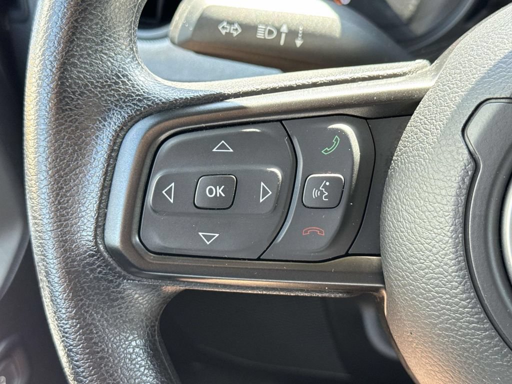 Used 2025 Jeep Wrangler Sport AWD/4WD image 36