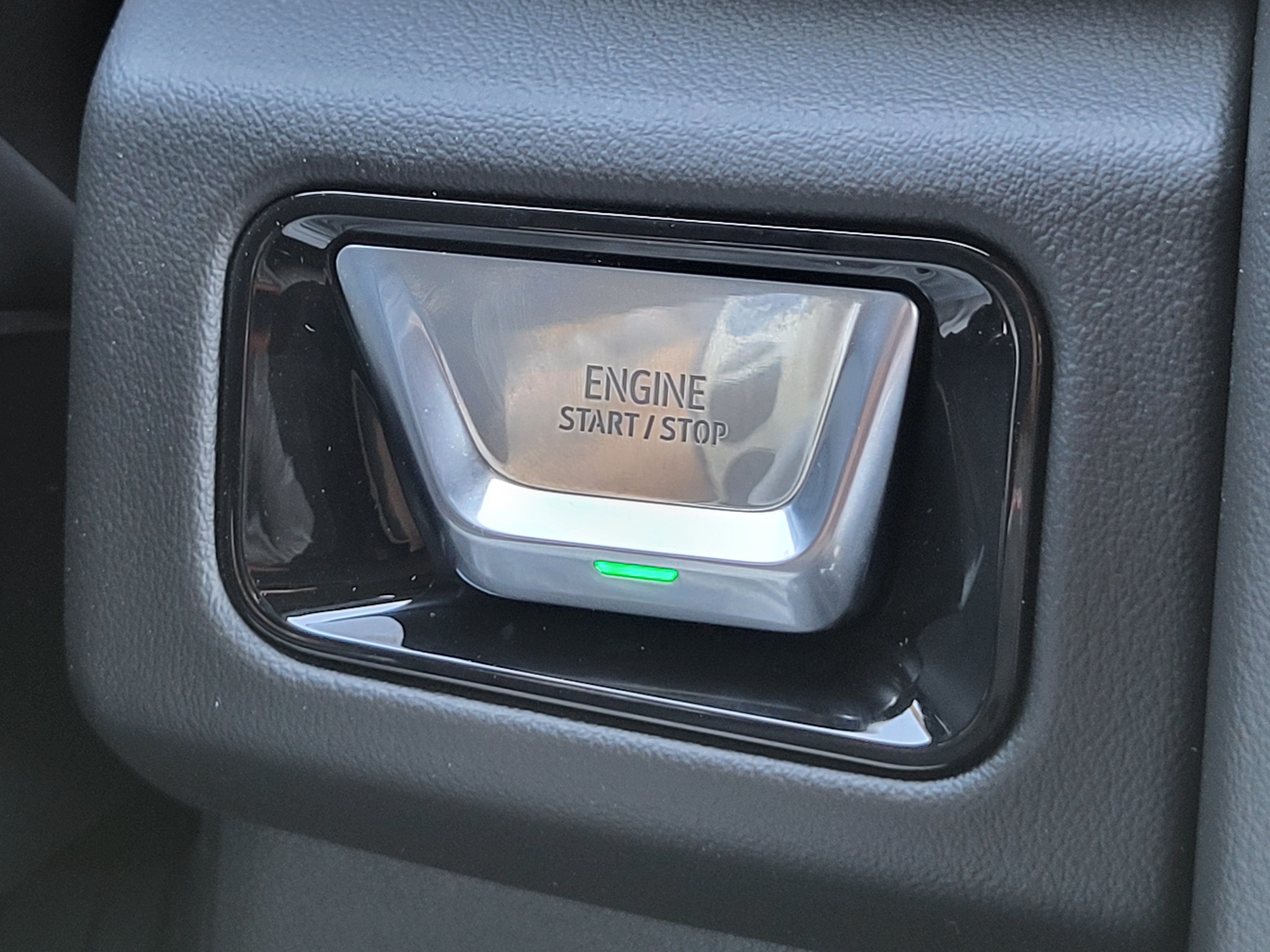 New 2026 GMC Yukon XL Elevation w/ Elevation Premium Package AWD/4WD image 18