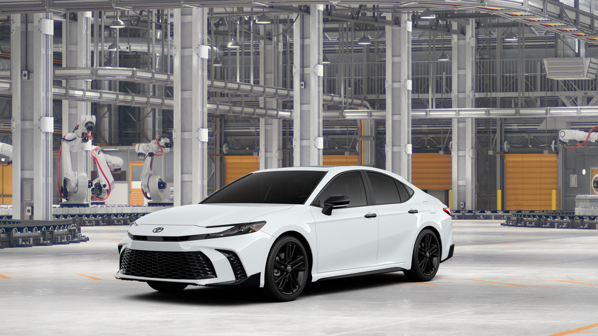 New 2026 Toyota Camry Hybrid w/ Multimedia Upgrade Package
