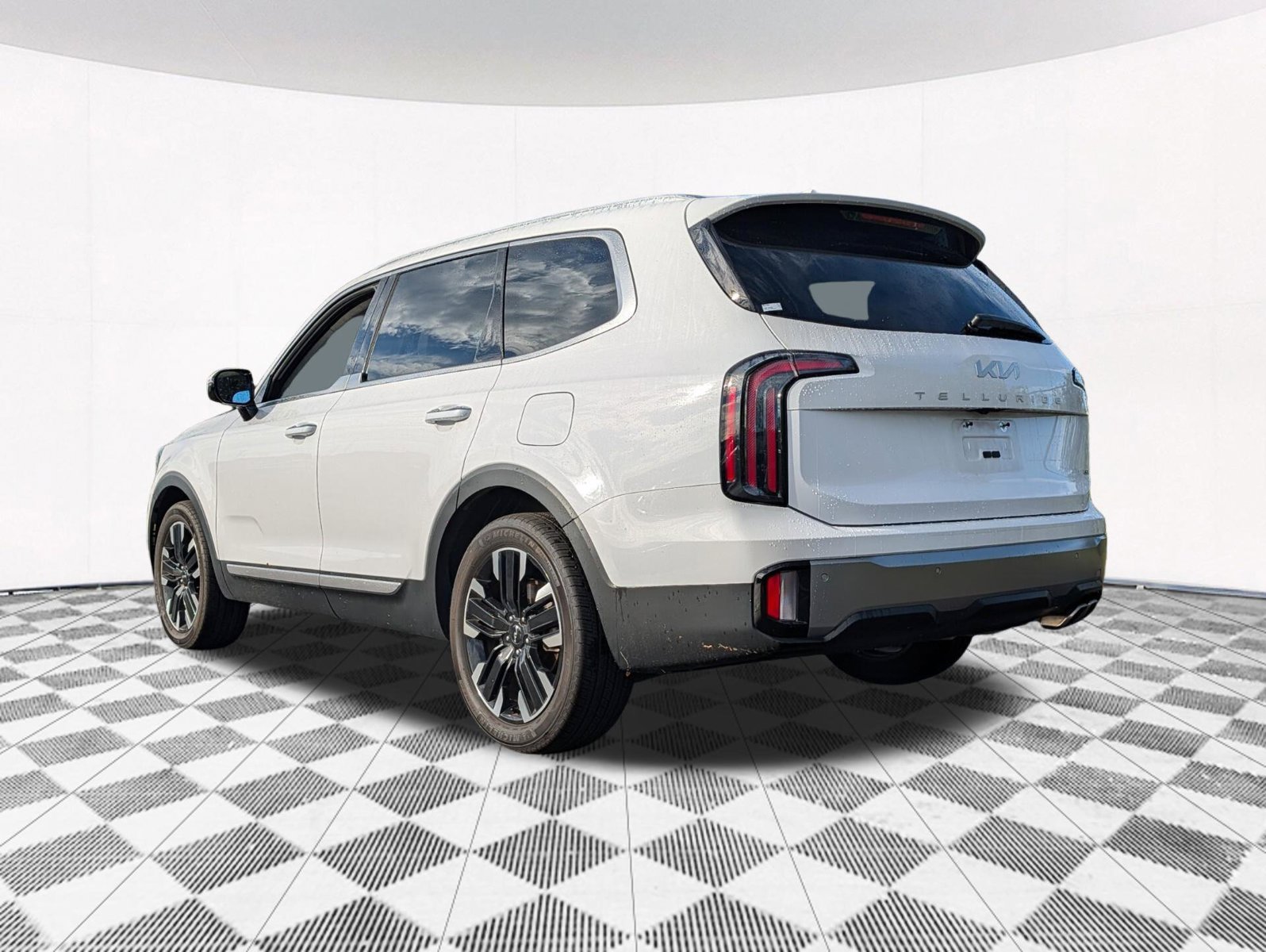 Used 2025 Kia Telluride SX Prestige AWD/4WD image 14