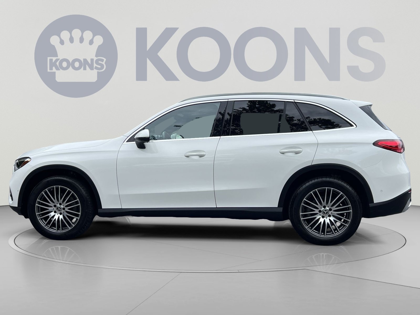 Used 2024 Mercedes-Benz GLC 300 4MATIC image 7