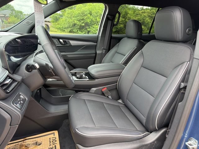 Used 2026 Buick Enclave Preferred AWD/4WD image 11