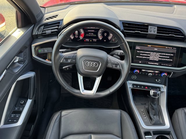 Used 2023 Audi Q3 2.0T Premium Plus w/ Premium Plus Package image 13