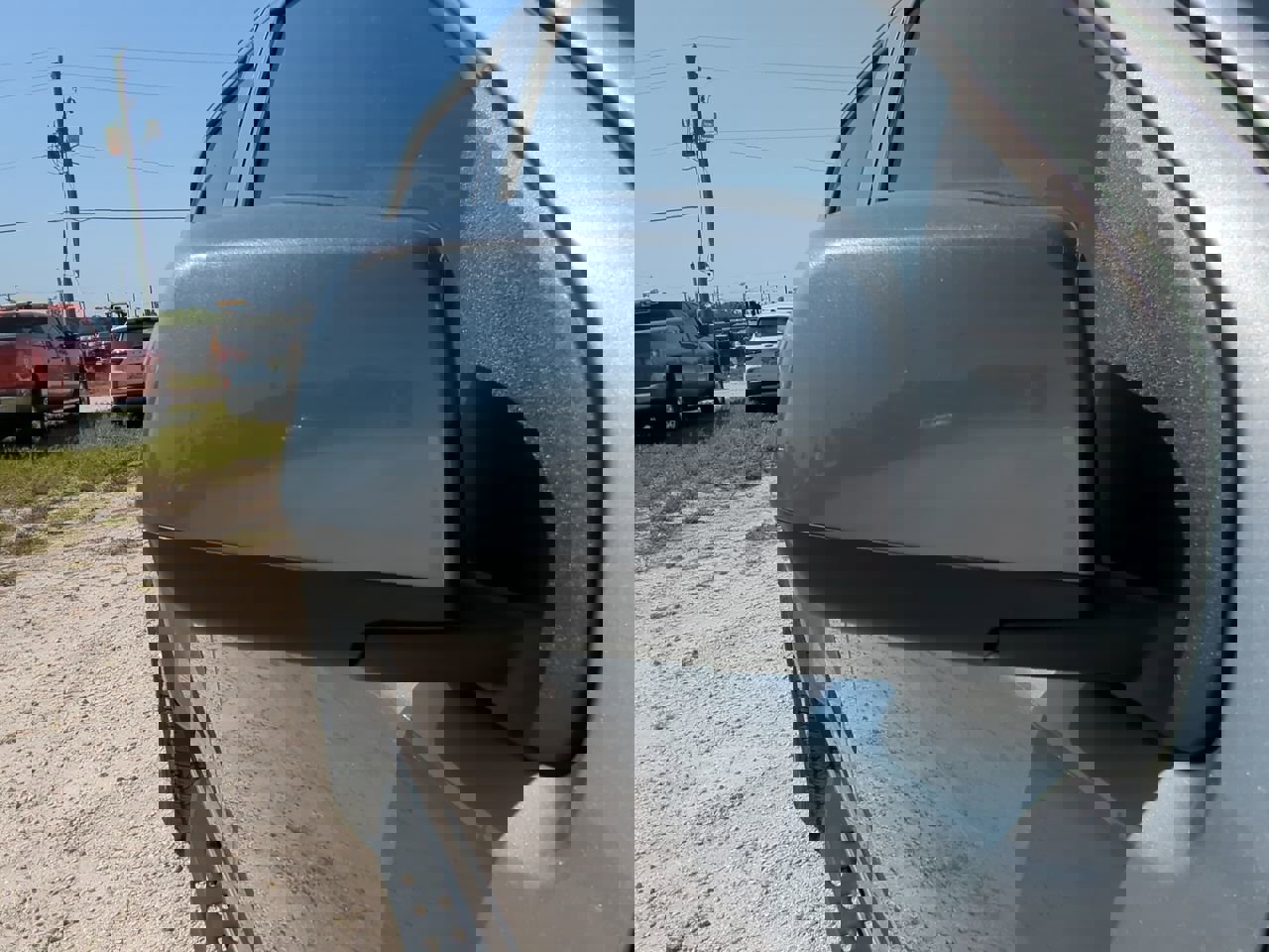 Used 2022 Chevrolet Colorado LT image 12