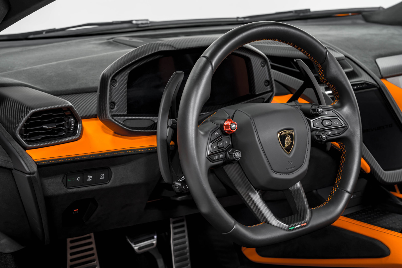 Used 2025 Lamborghini Revuelto AWD/4WD image 12