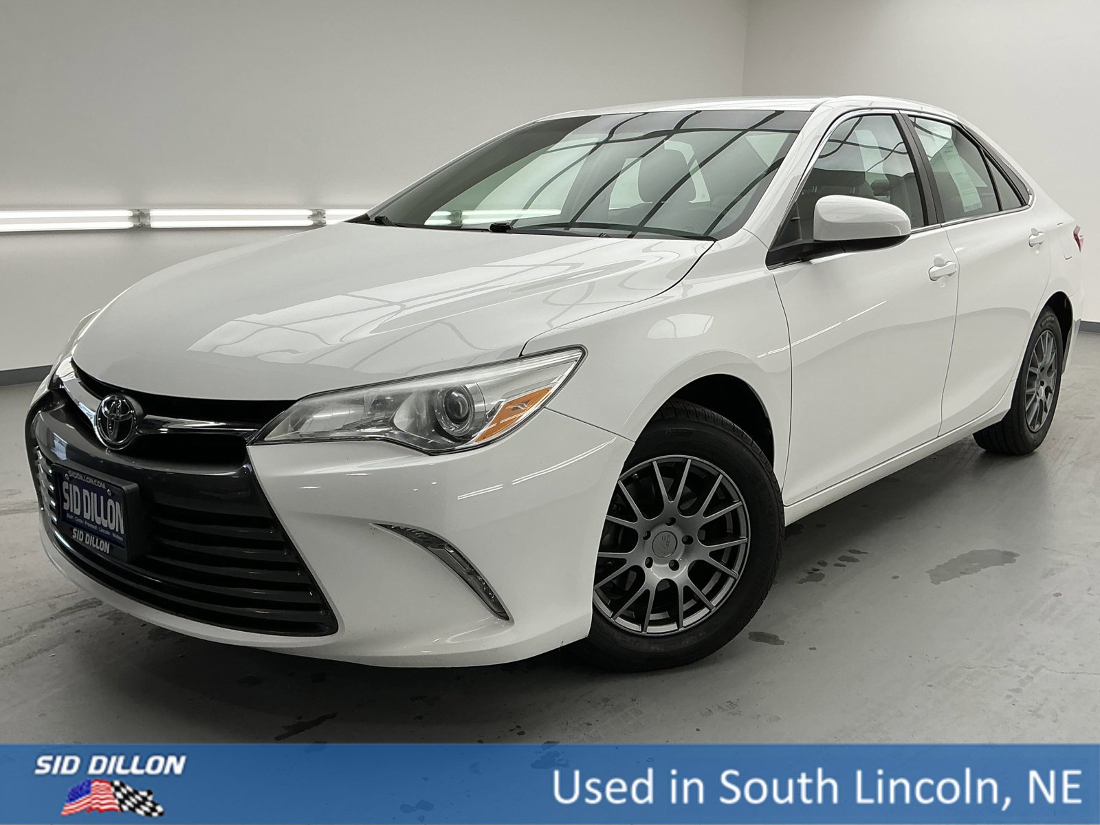 Used 2016 Toyota Camry LE