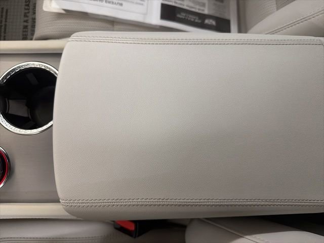 Certified 2026 Cadillac Vistiq Luxury image 51