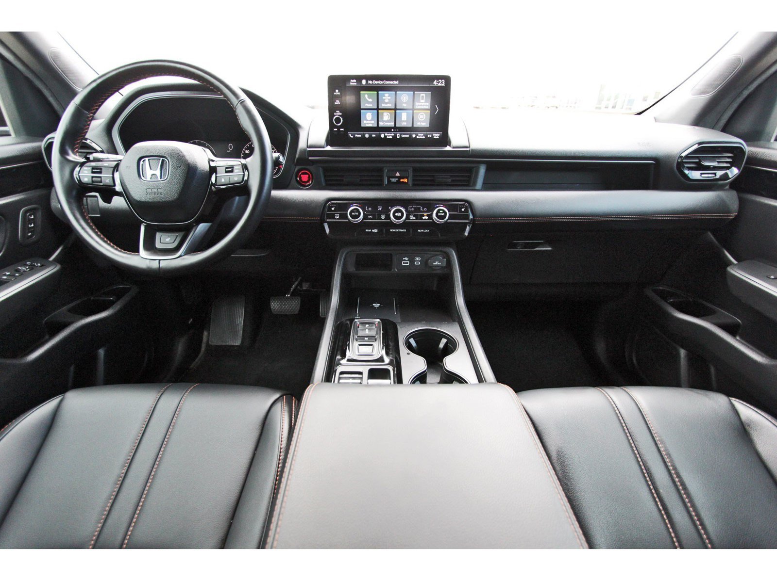 Used 2024 Honda Pilot TrailSport image 10