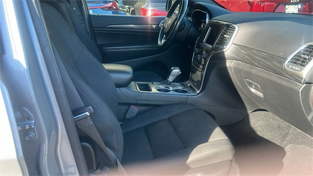 Used 2021 Jeep Grand Cherokee Laredo w/ Security & Convenience Group image 12