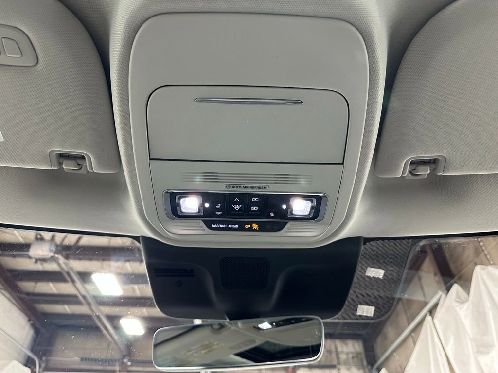 Used 2025 Lincoln Navigator Reserve image 39