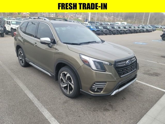 Used 2023 Subaru Forester Touring image 1