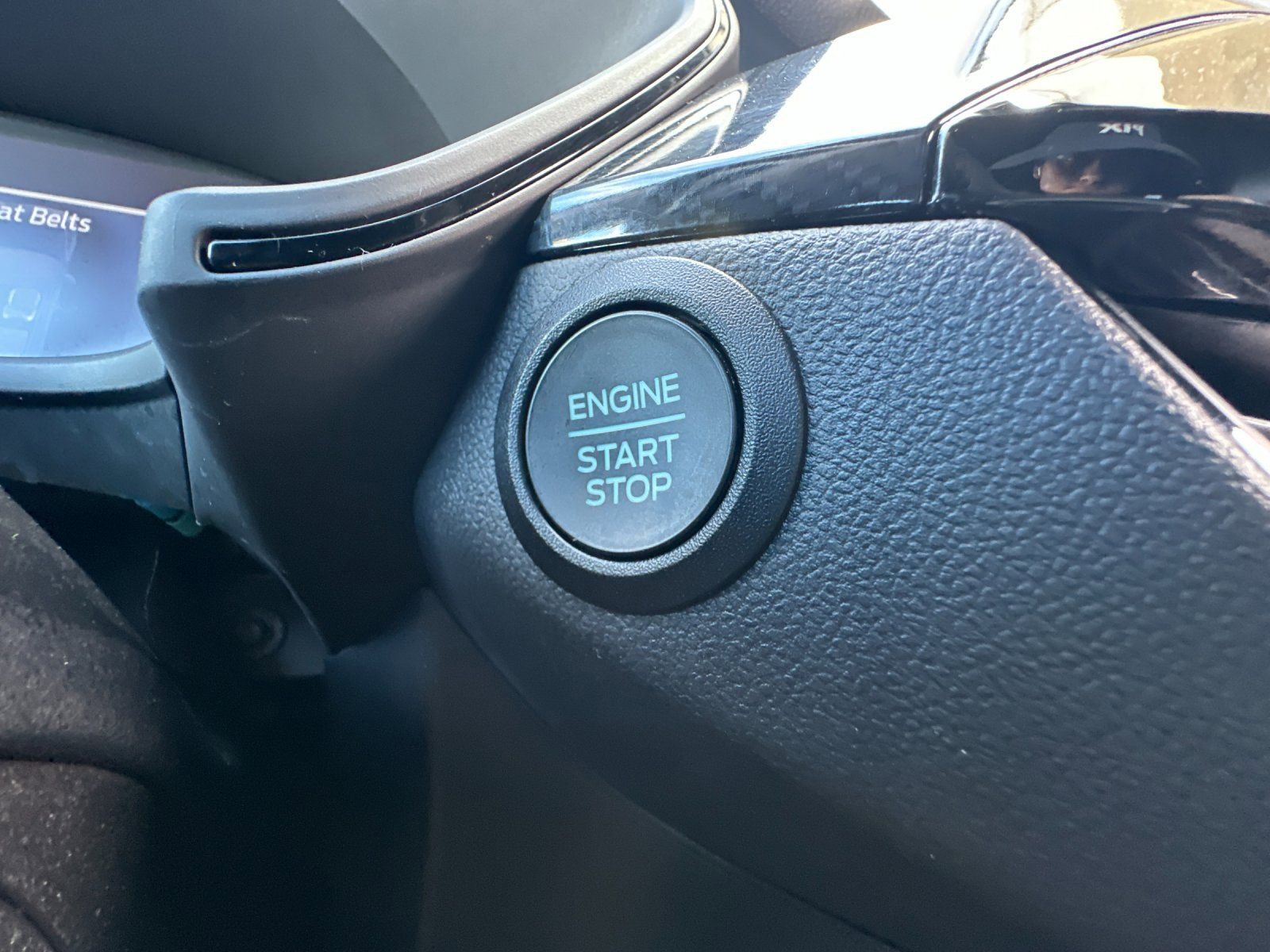 Used 2025 Ford Escape ST-Line Select AWD/4WD image 21