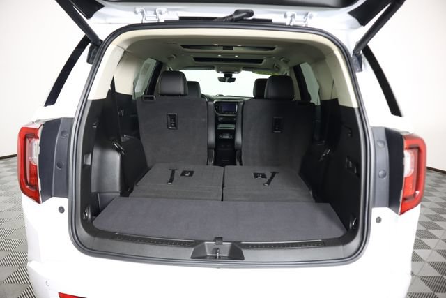 Used 2020 GMC Acadia Denali w/ GMC Pro Grade Package AWD/4WD image 59