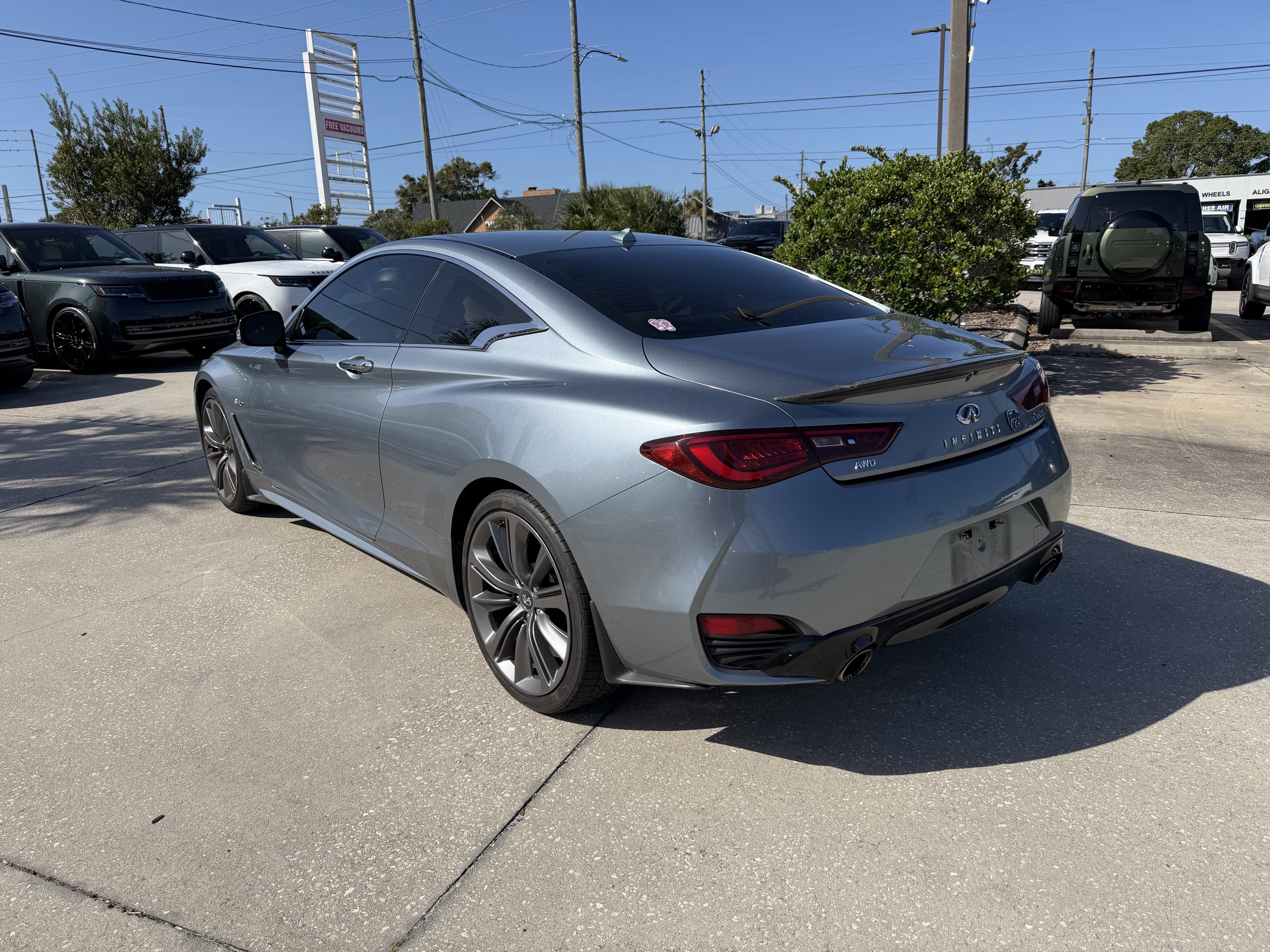 Used 2018 INFINITI Q60 Red Sport 400 w/ Sensory Package 3.0T Sport AWD/4WD image 4