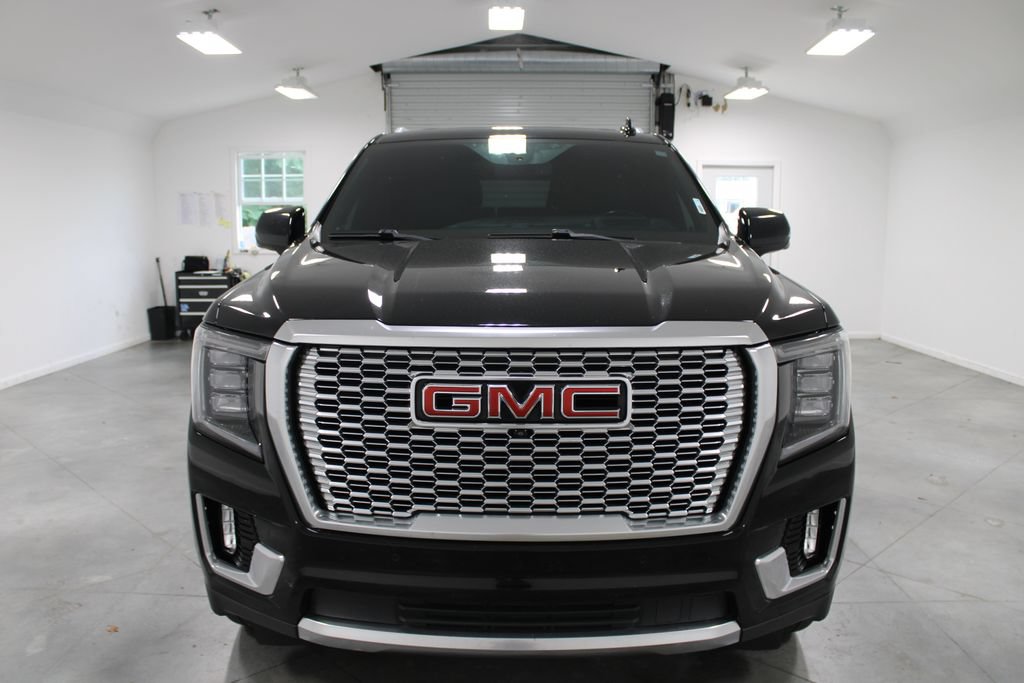 Used 2022 GMC Yukon Denali AWD/4WD image 3