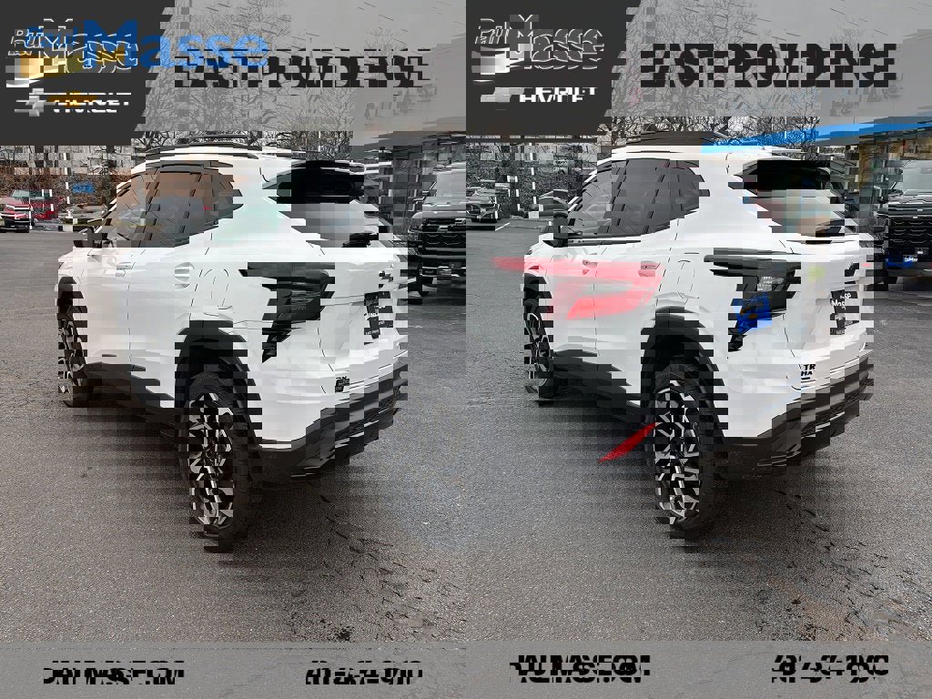 Certified 2024 Chevrolet Trax RS w/ Sunroof Package image 5