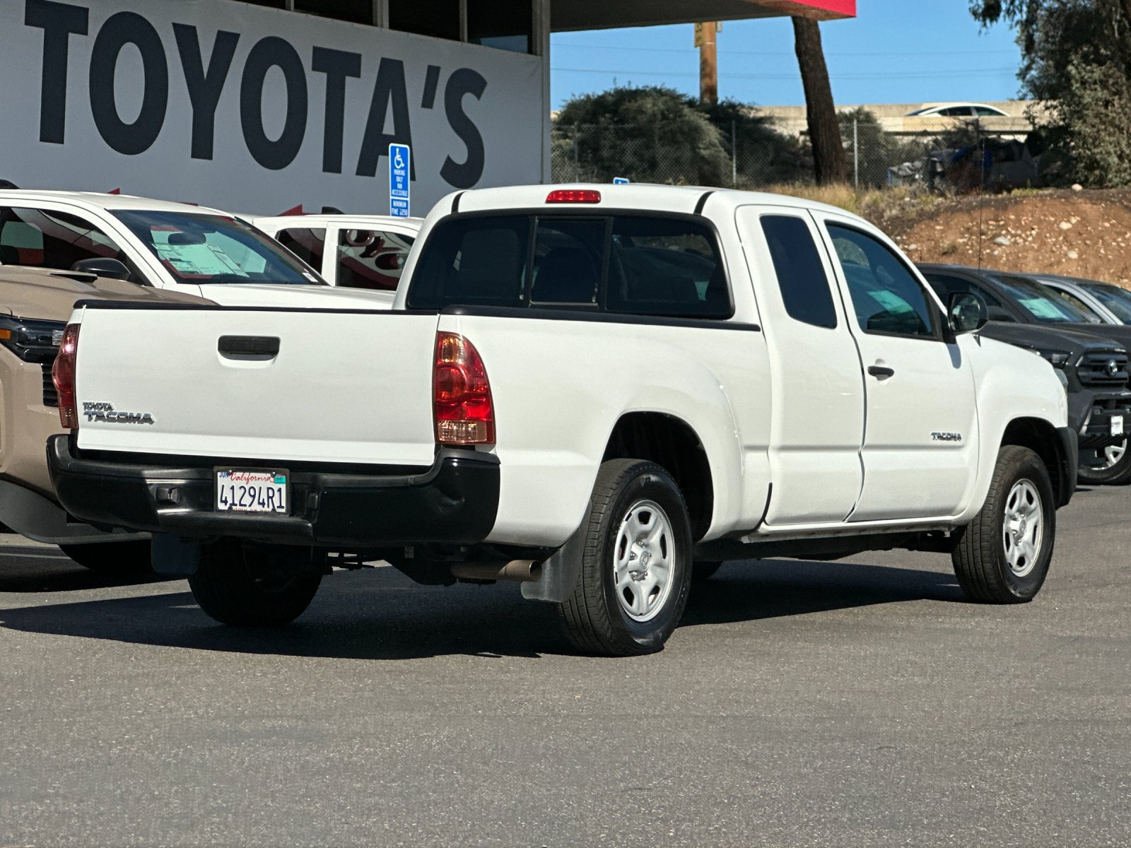Used 2014 Toyota Tacoma 2WD Access Cab w/ Convenience Package image 5