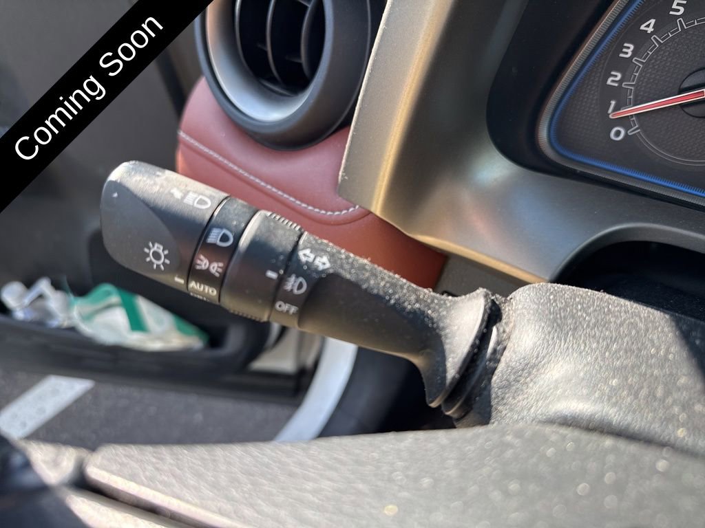 Used 2013 Toyota RAV4 Limited AWD/4WD image 13