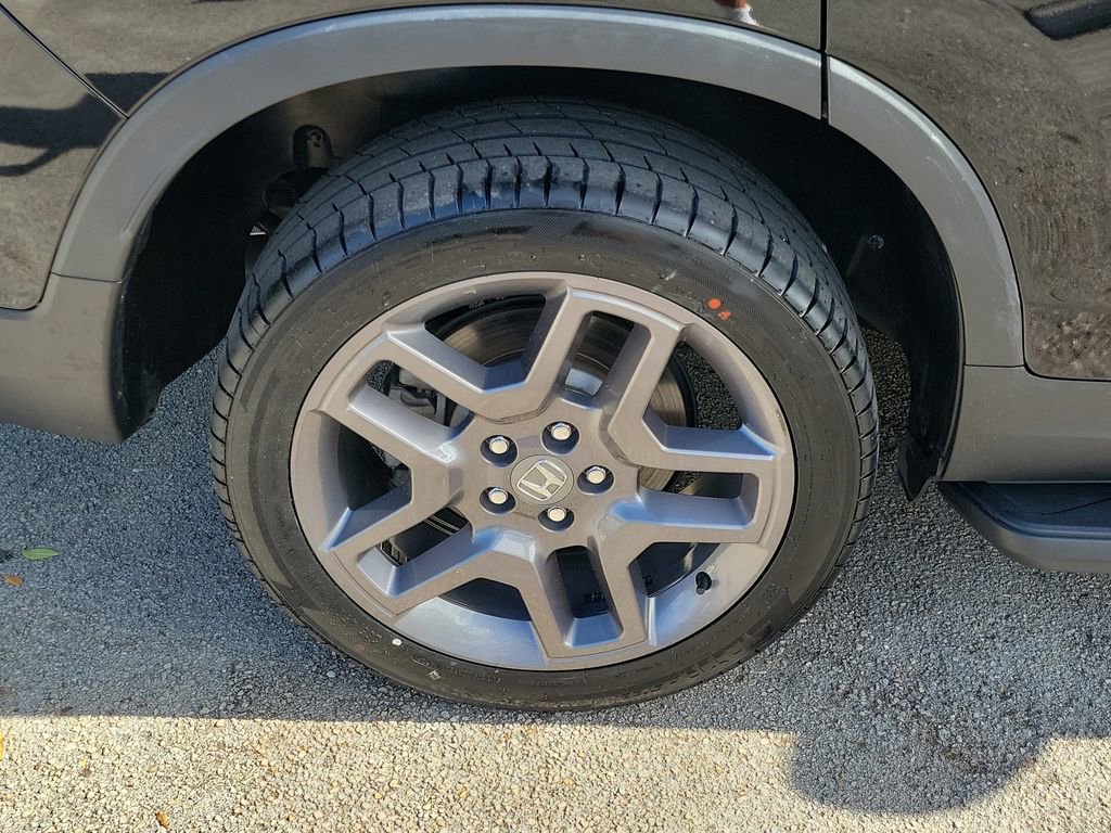 Used 2023 Honda Passport EX-L image 10