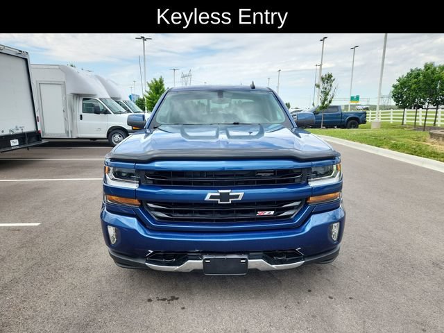 Used 2018 Chevrolet Silverado 1500 LT w/ All Star Edition AWD/4WD image 2