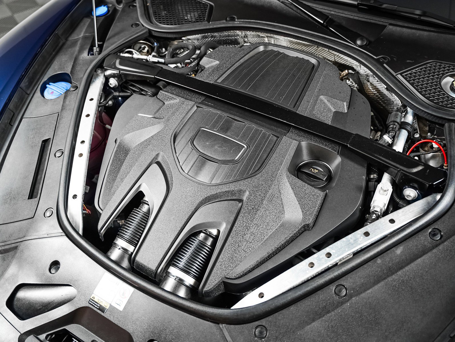 Certified 2023 Porsche Panamera Platinum Edition image 13