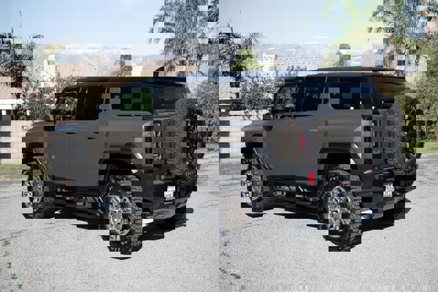 Used 2024 GMC Hummer EV 2X w/ Extreme Off-Road Package image 45