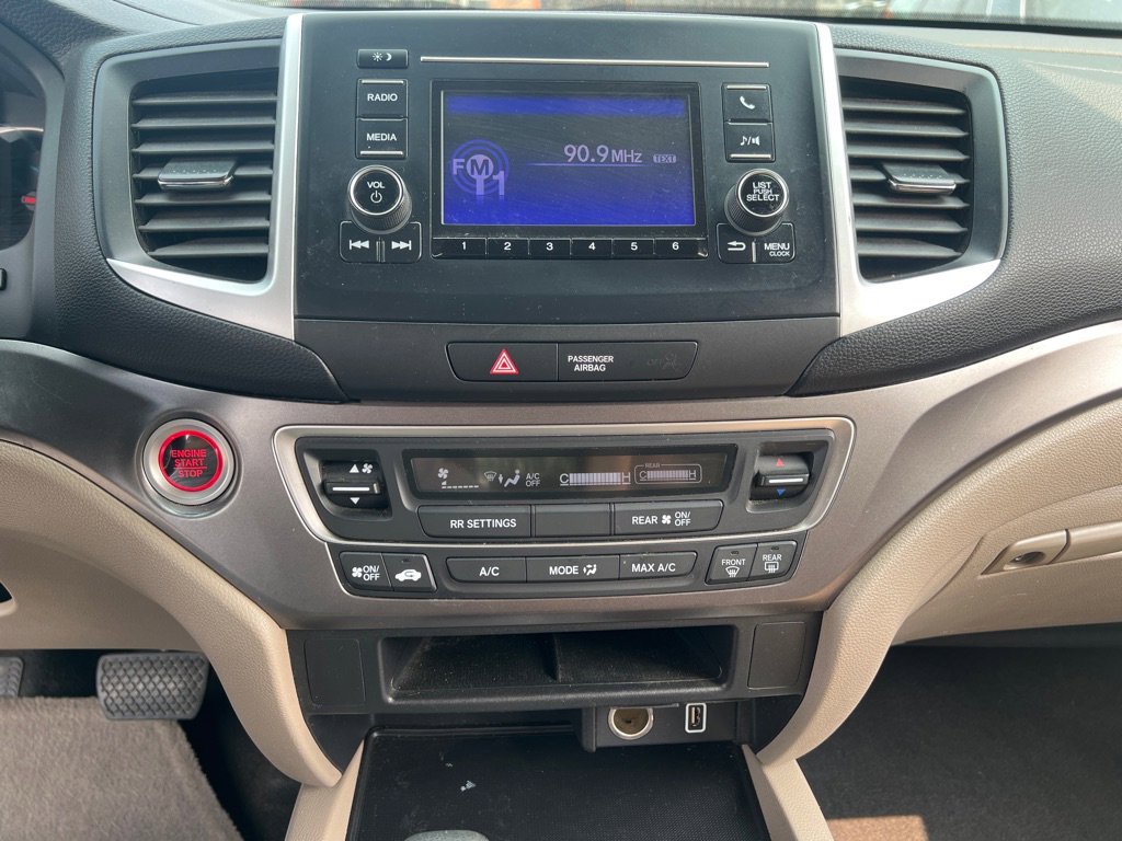 Used 2019 Honda Pilot LX image 28