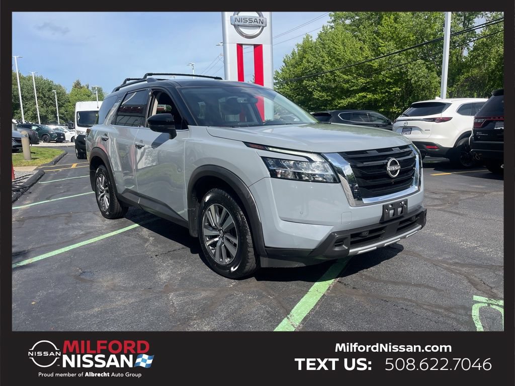Certified 2024 Nissan Pathfinder SL AWD/4WD image 8