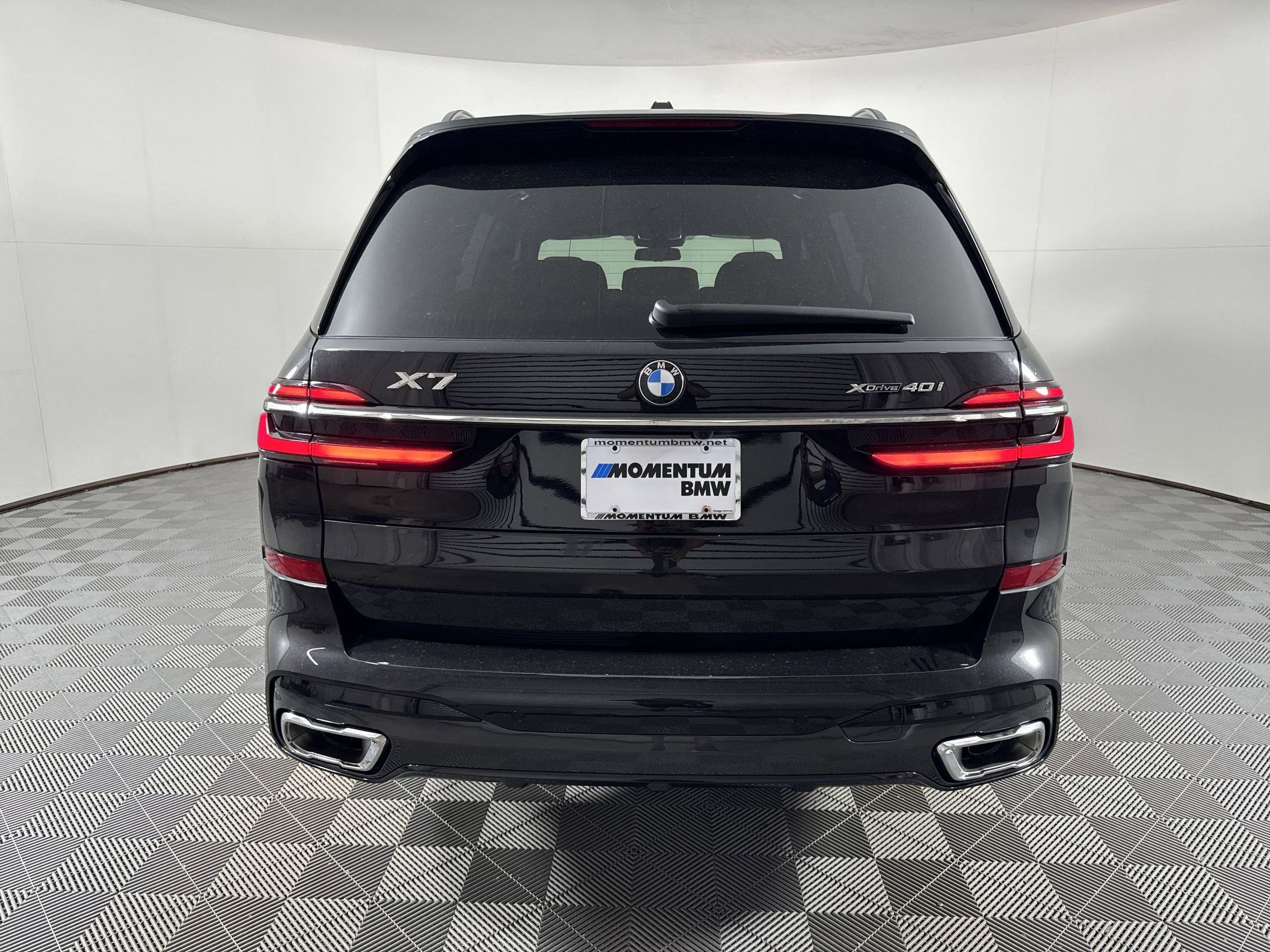 Used 2026 BMW X7 xDrive40i w/ M Sport Package image 10