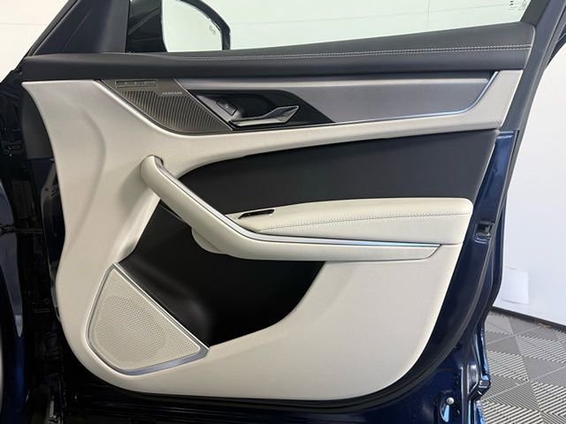 New 2026 Jaguar F-PACE R-Dynamic S image 20