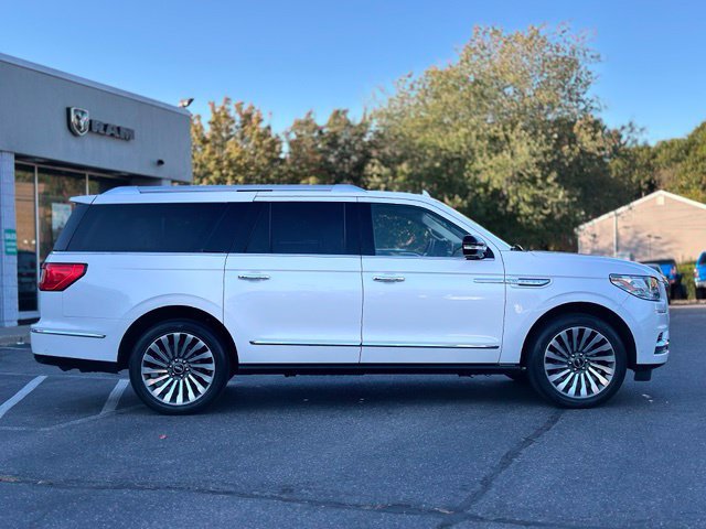 Used 2019 Lincoln Navigator L Reserve AWD/4WD image 7