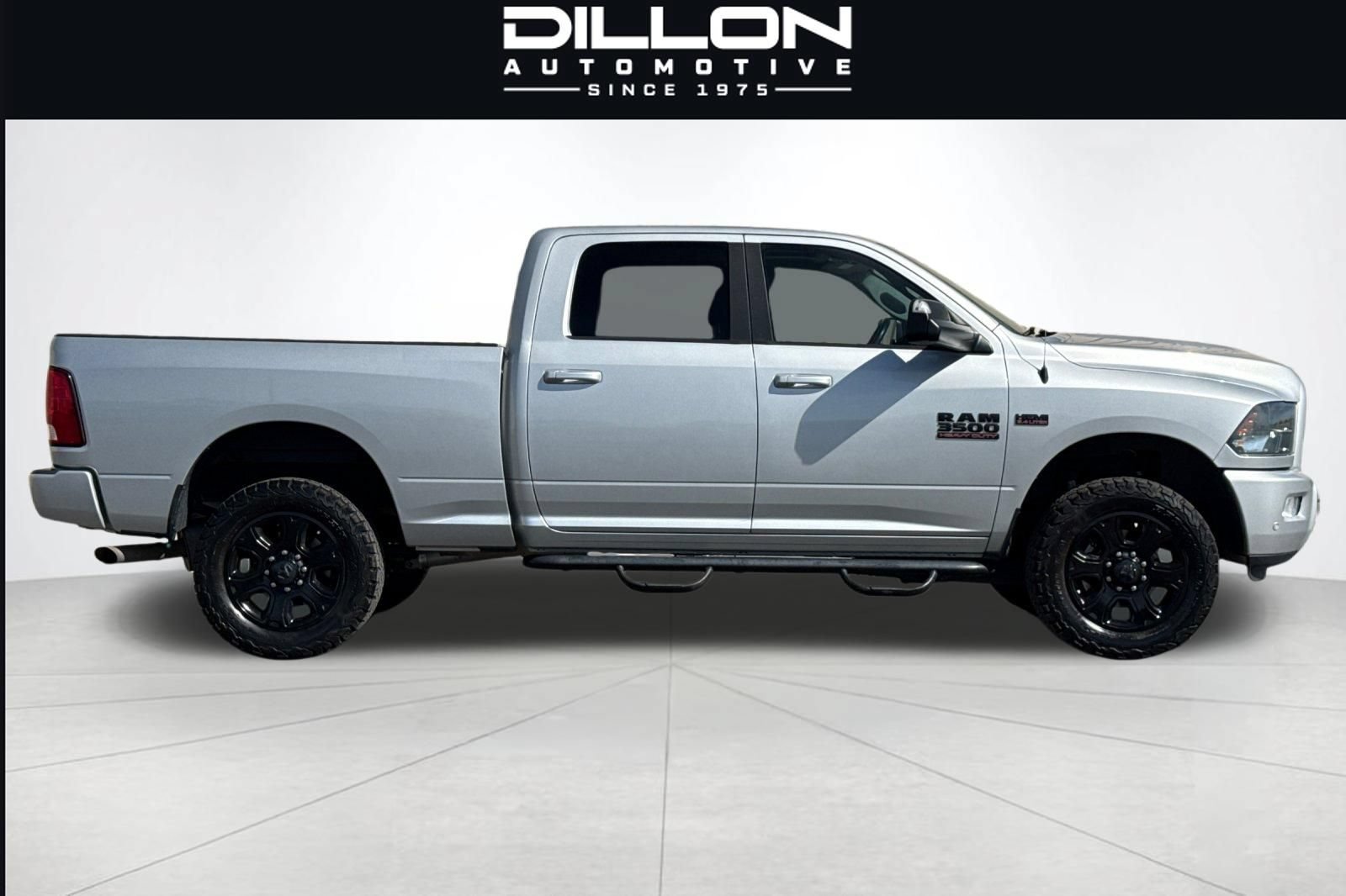 Used 2017 RAM 3500 Big Horn w/ Sport Appearance Group AWD/4WD image 3
