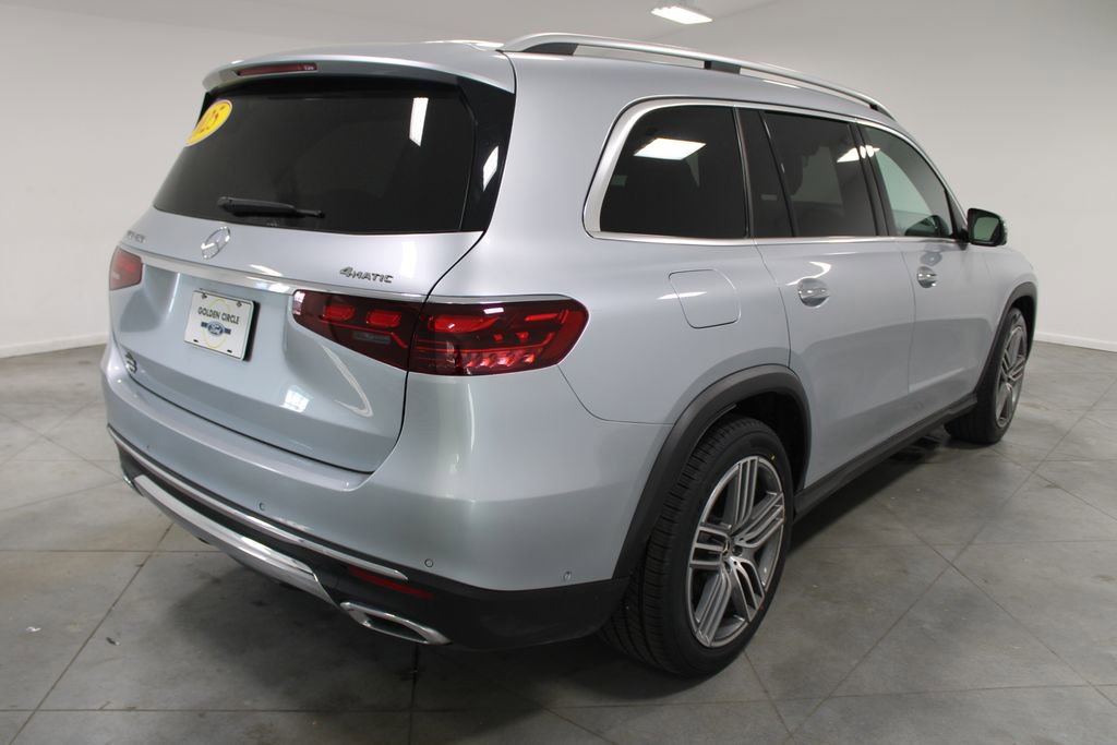 Used 2025 Mercedes-Benz GLS 450 4MATIC image 9