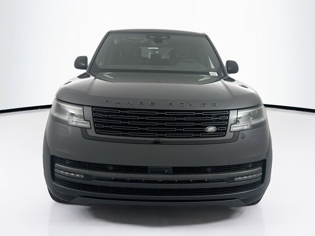 New 2026 Land Rover Range Rover Long Wheelbase SE image 2