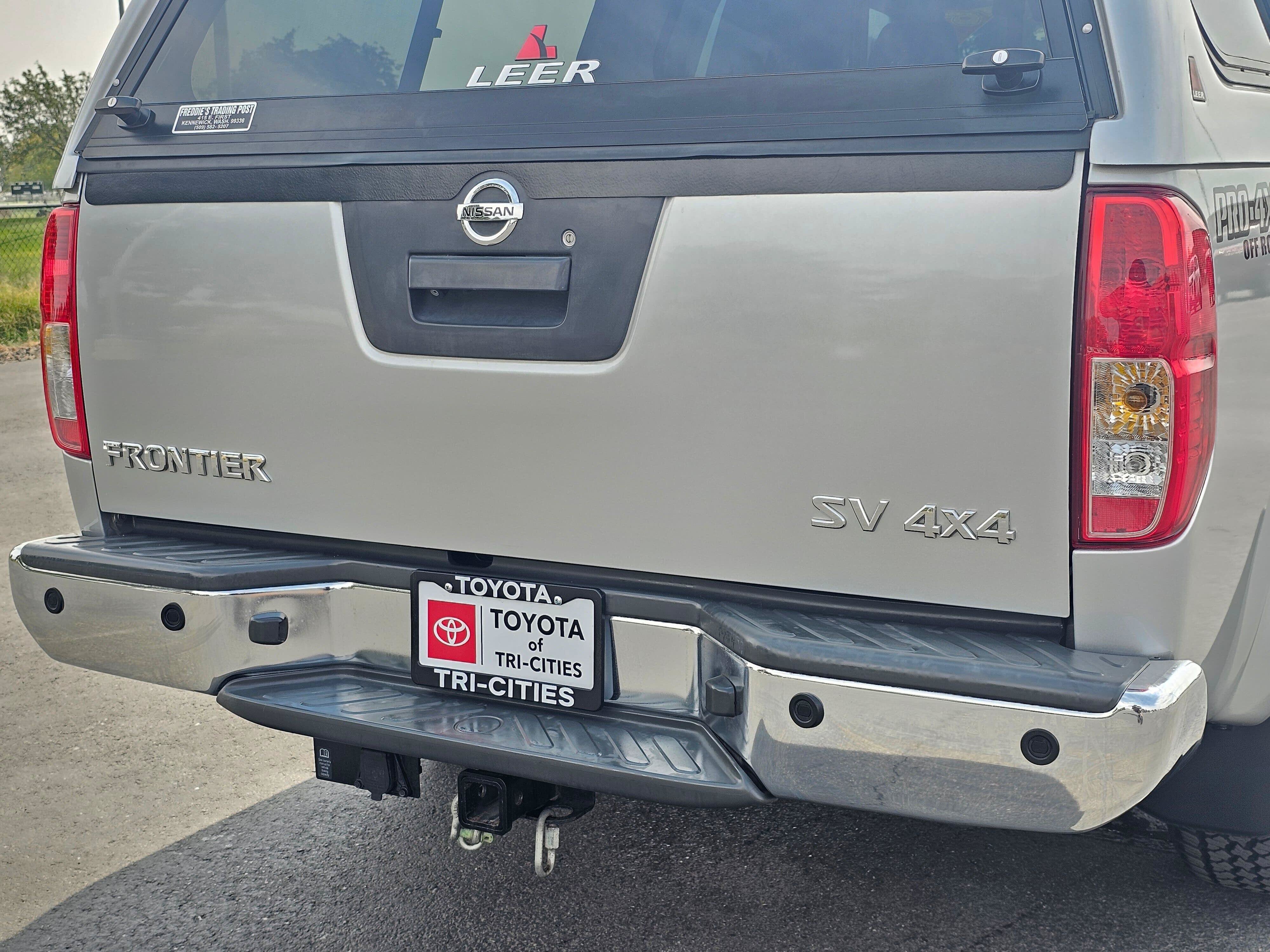 Used 2016 Nissan Frontier SV w/ SV Value Truck Package AWD/4WD image 13