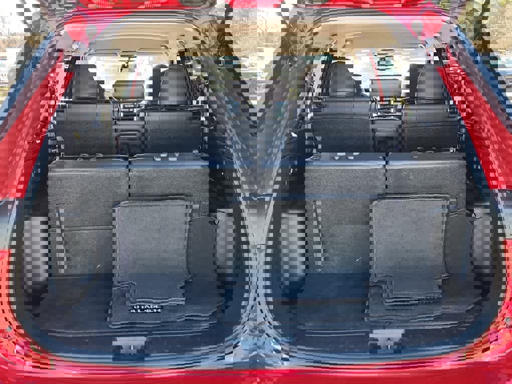 Used 2024 Mitsubishi Outlander SEL image 23