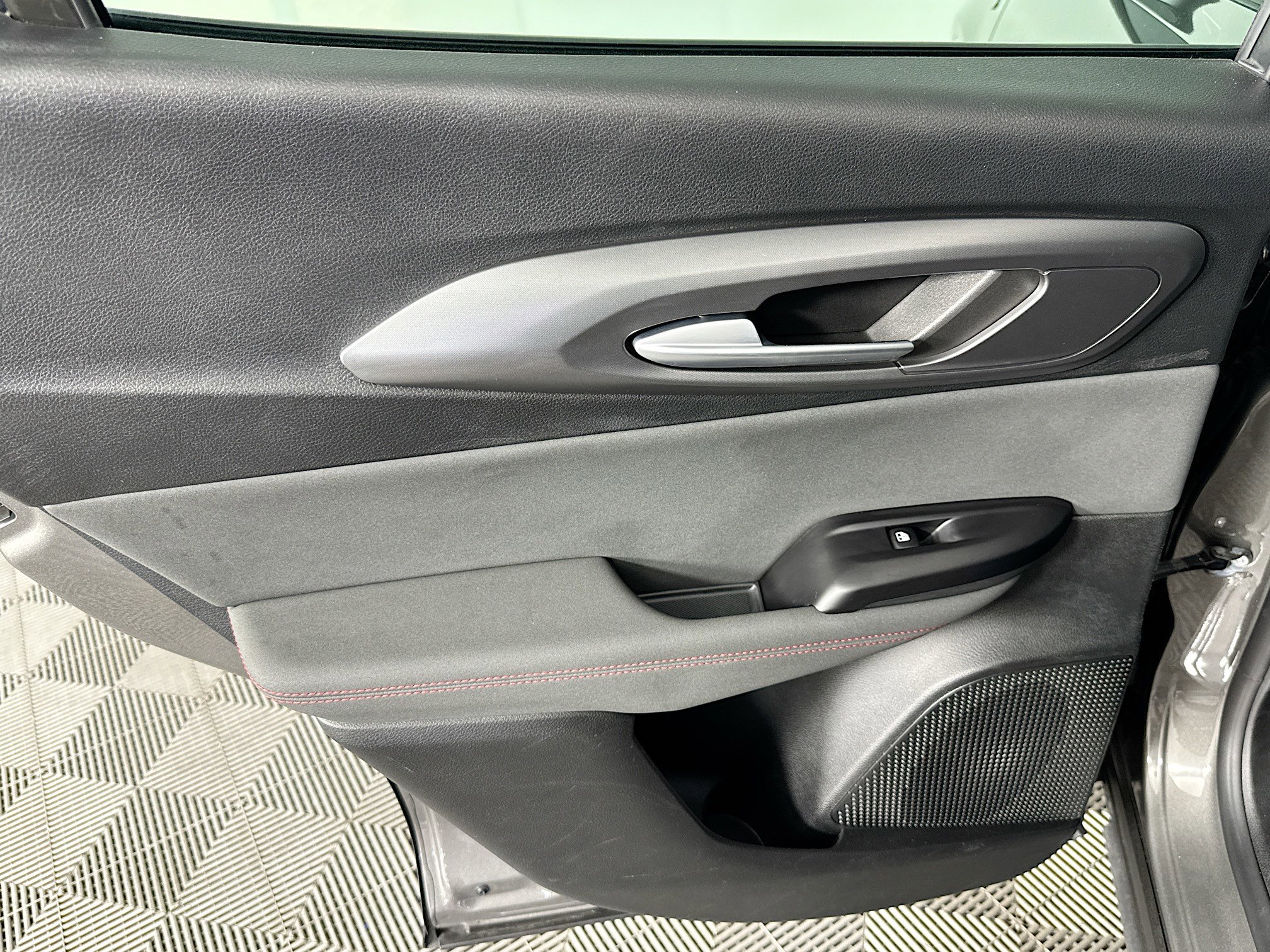 Used 2024 Dodge Hornet R/T image 25