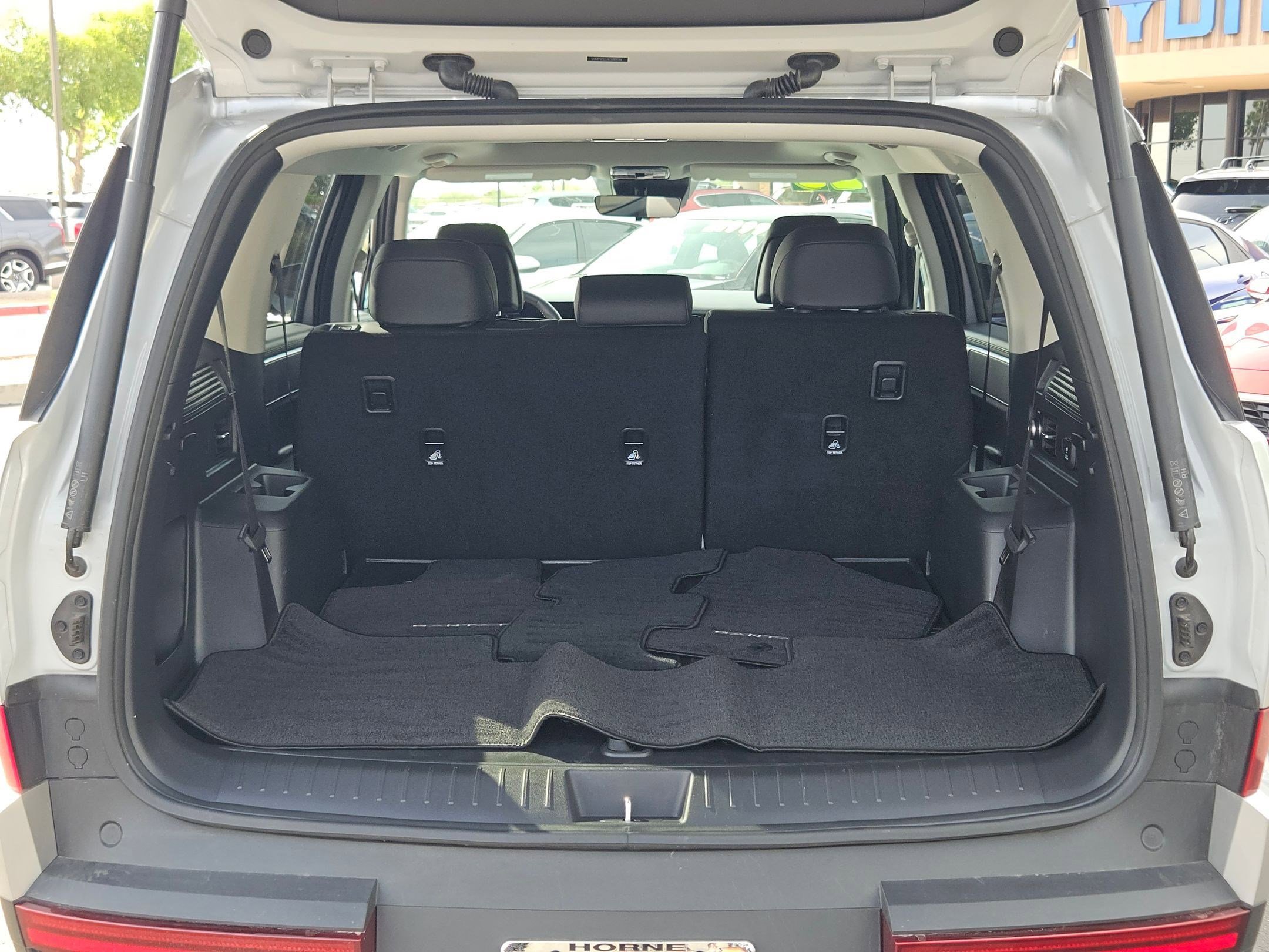 Used 2025 Hyundai Santa Fe XRT image 7