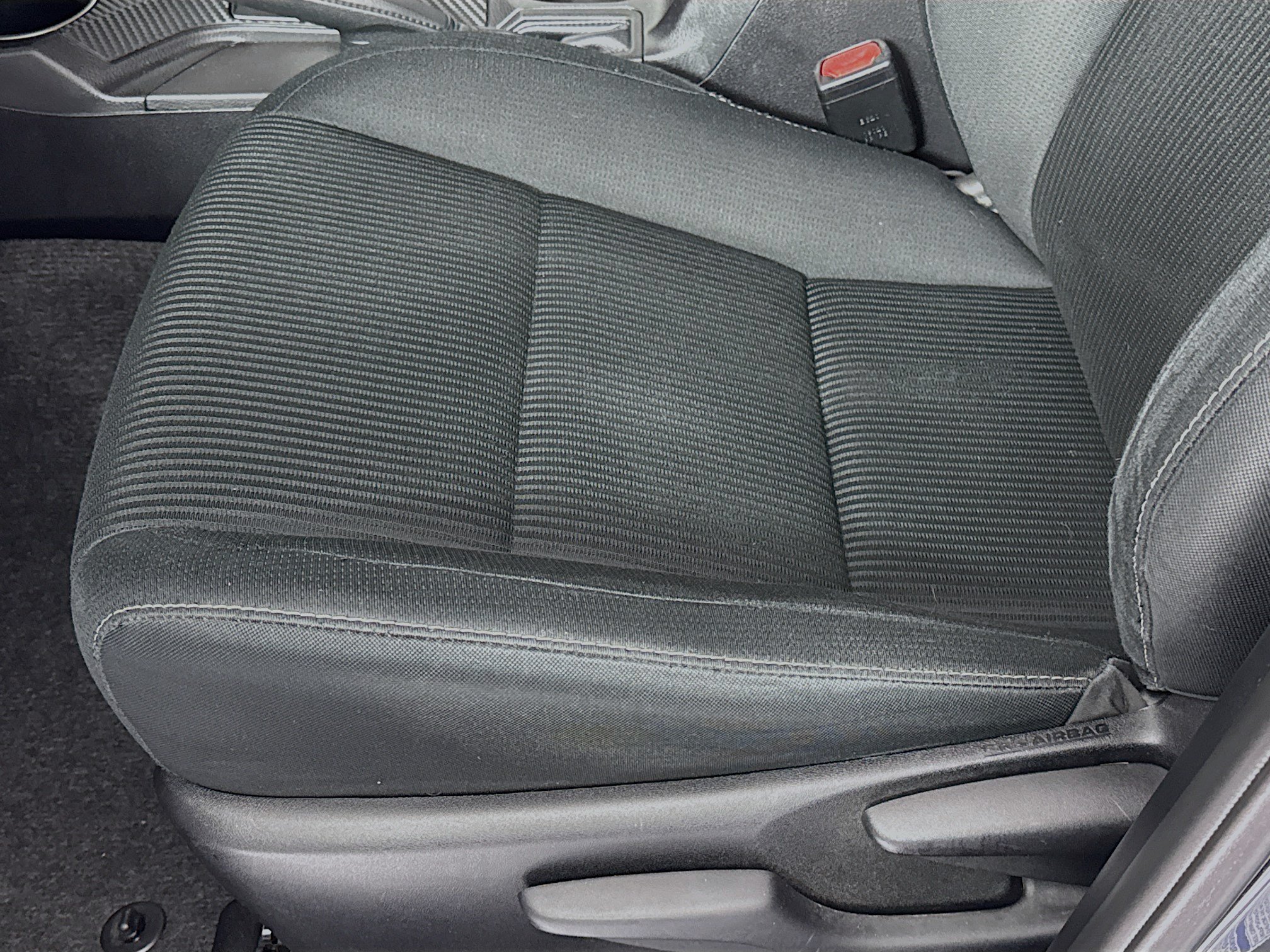Used 2015 Toyota RAV4 XLE AWD/4WD image 18