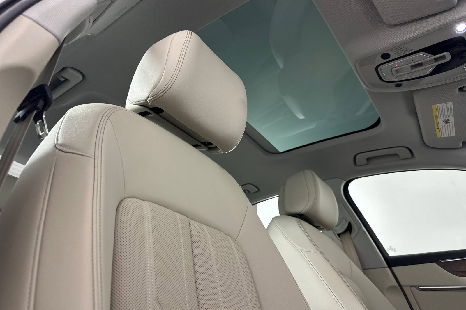 Used 2023 Audi A6 Premium Plus w/ Premium Plus Package image 15