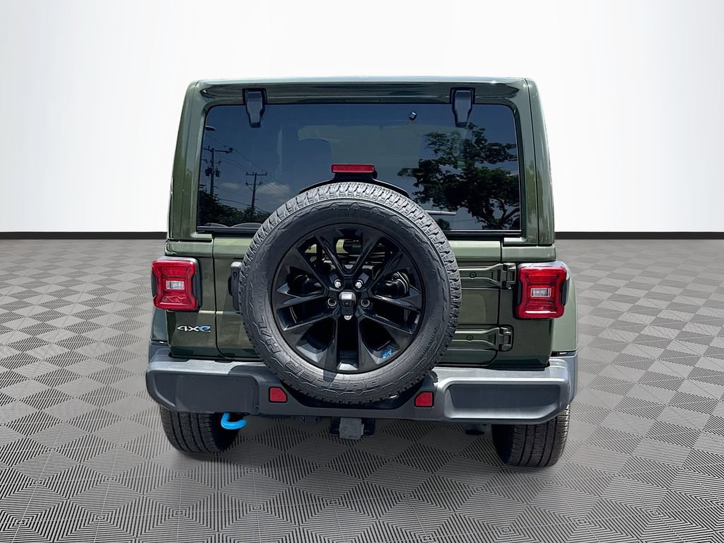 Used 2023 Jeep Wrangler Unlimited Sahara w/ Cold Weather Group AWD/4WD image 7