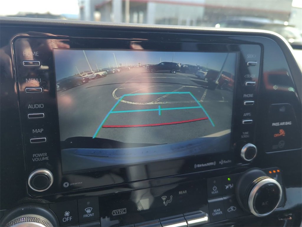 Used 2021 Toyota Highlander XLE image 24