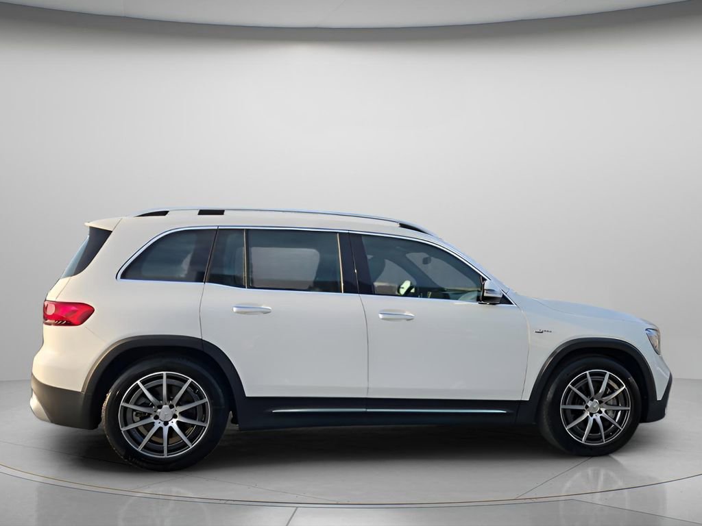 Used 2023 Mercedes-Benz GLB 35 AMG 4MATIC w/ Premium Package image 4