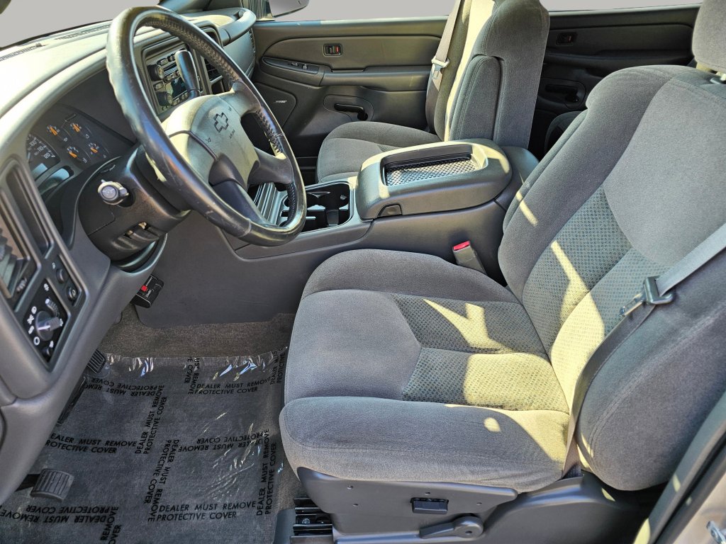 Used 2005 Chevrolet Silverado 2500 LS image 17
