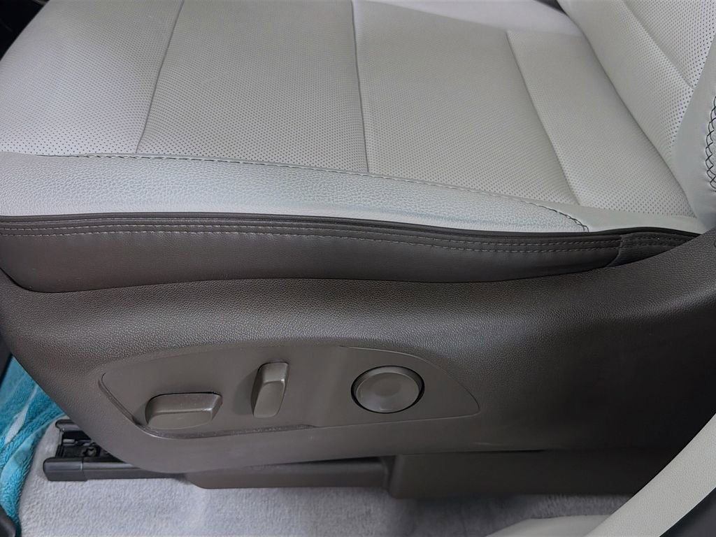 Used 2024 GMC Acadia Denali w/ Super Cruise Package image 22