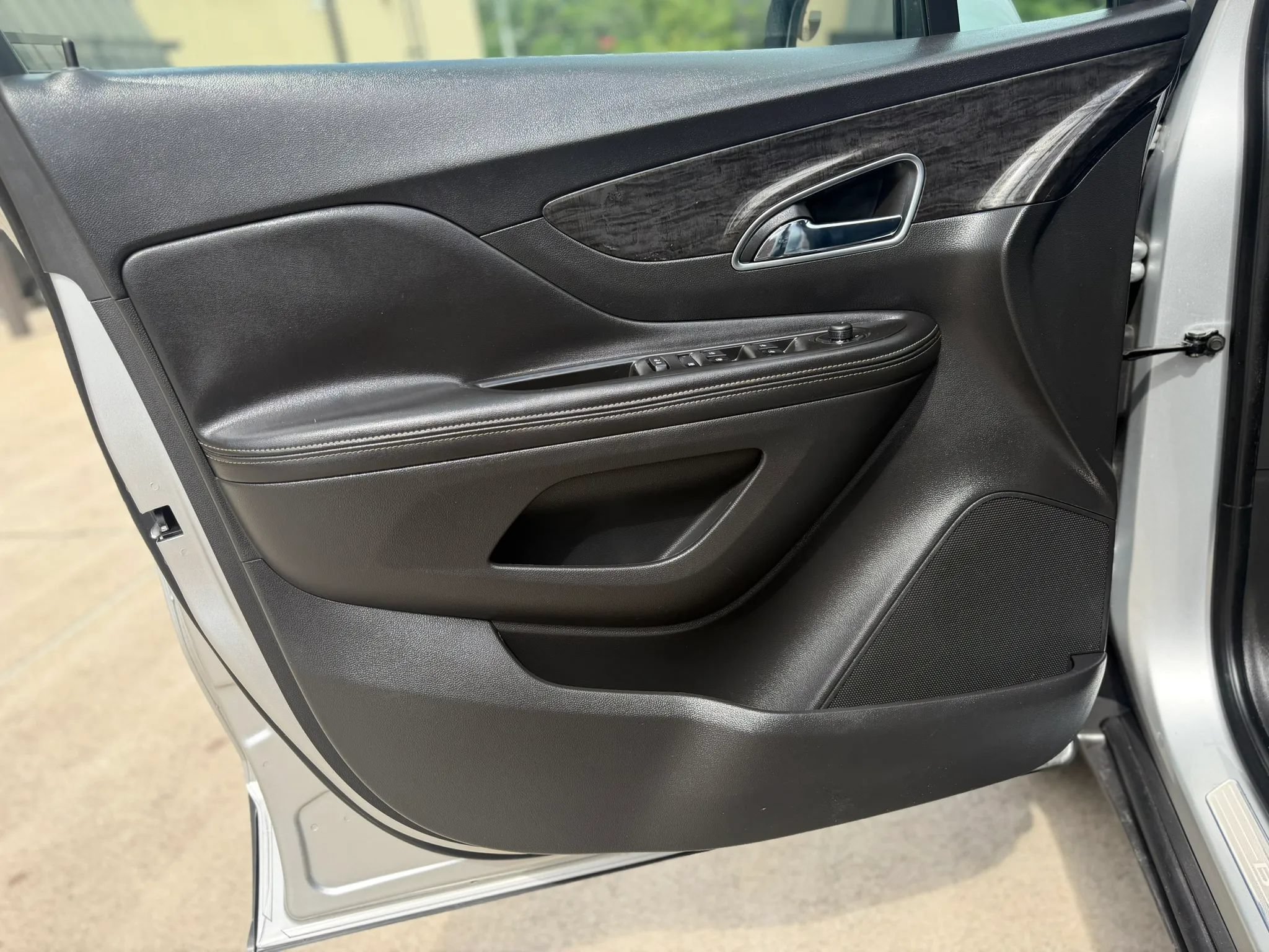 Used 2014 Buick Encore FWD image 14
