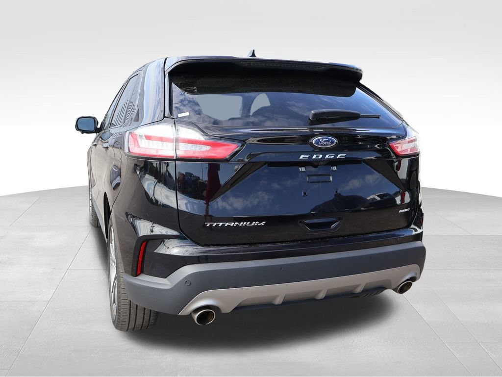 Used 2024 Ford Edge Titanium AWD/4WD image 16