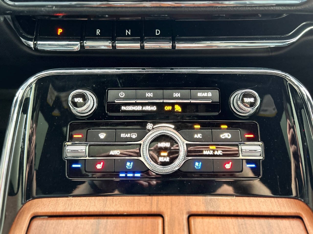 Used 2018 Lincoln Navigator L Reserve w/ Technology Package AWD/4WD image 93